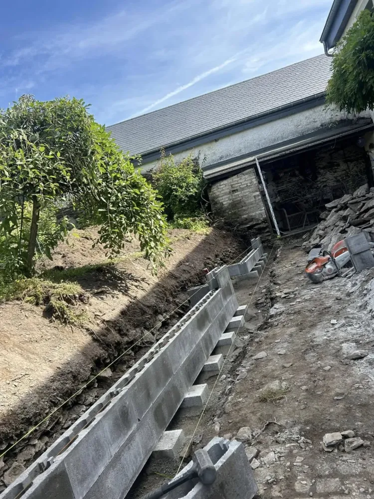 Construction mur jardin