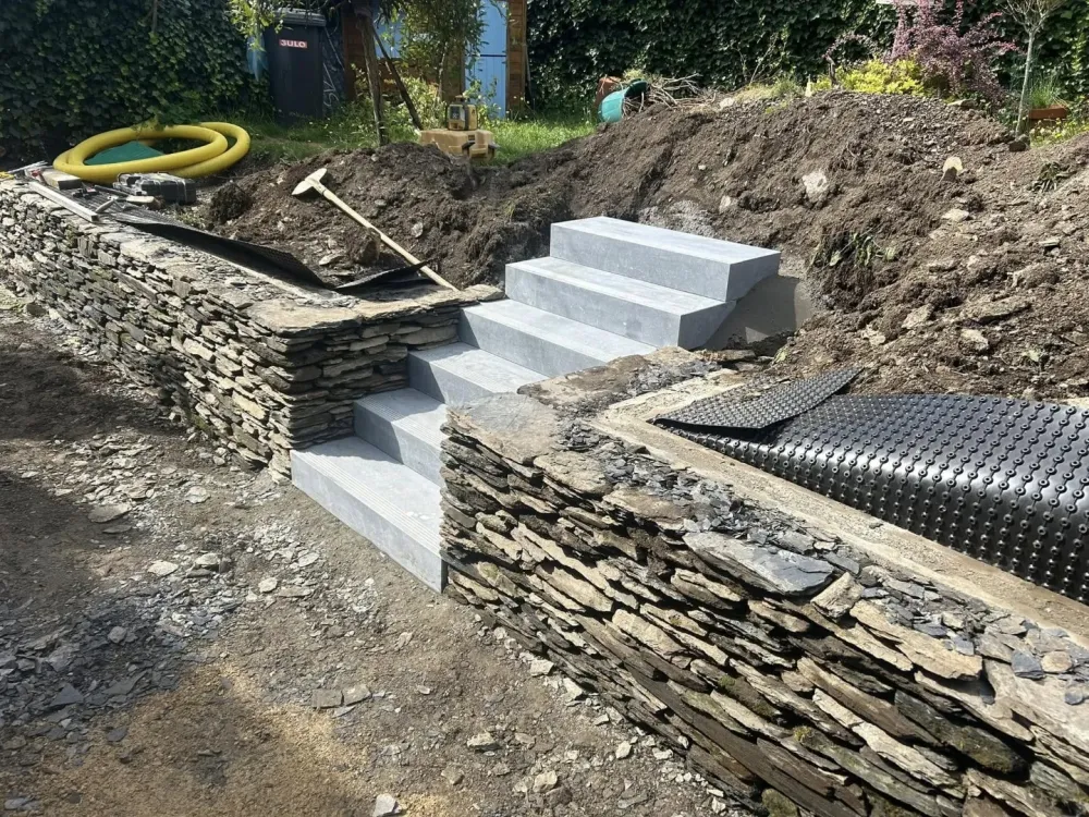 Escalier cote jardin